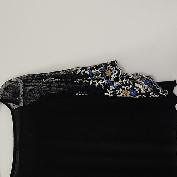 Anthro Akemi & Kin Calista Embroidered Bat Wing Lace Sleeve Top Fairycore Sz S - Picture 12 of 17